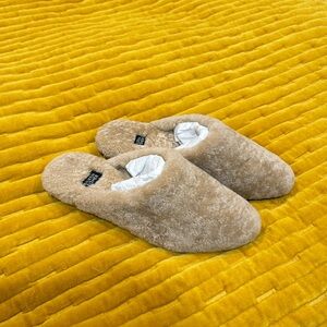 Eileen Fisher Honey Sterling Fuzzy Mules 7.5